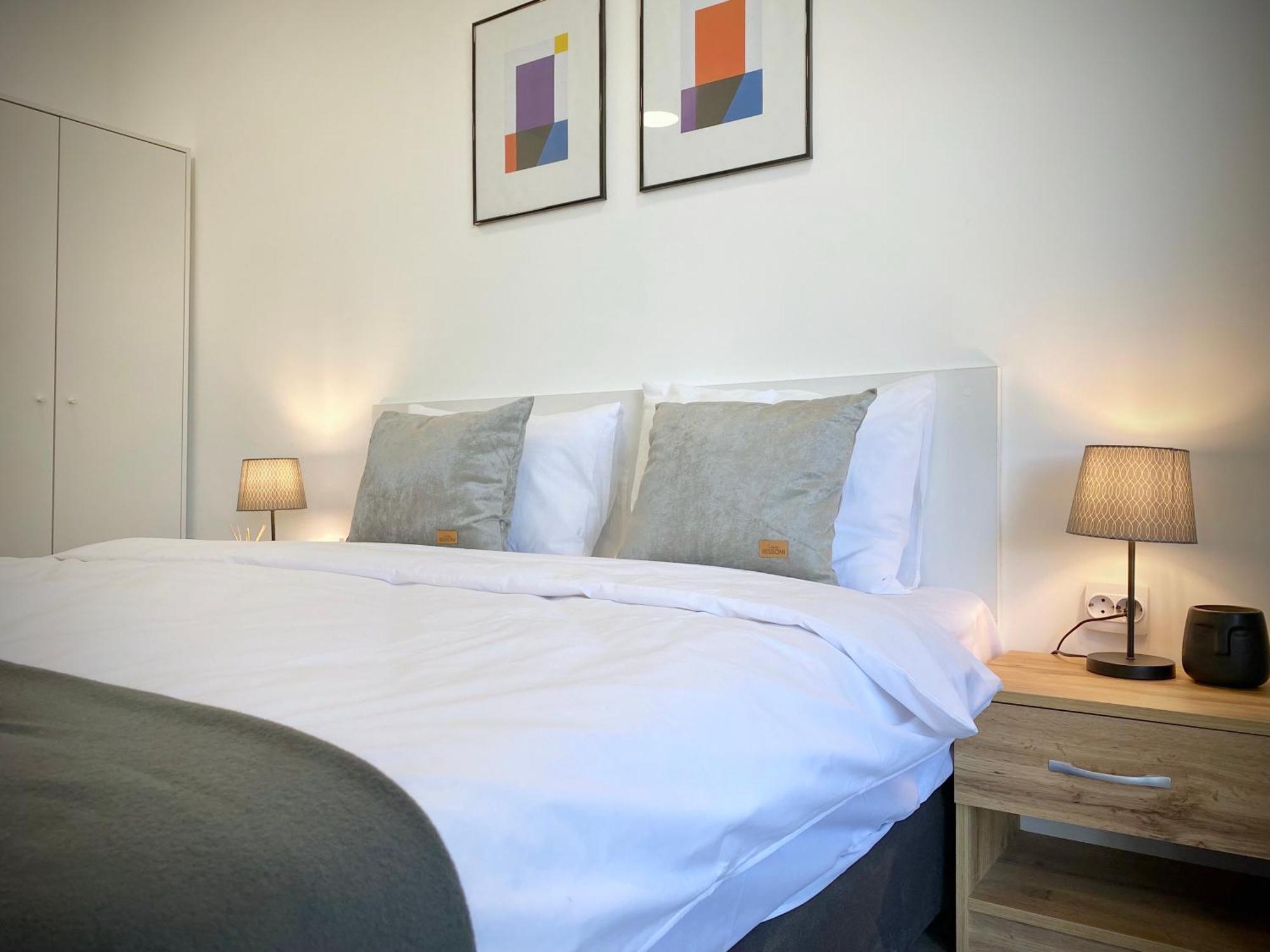 Hello Studios Budget Stays Free Parking & Wifi ستارا زاغورا المظهر الخارجي الصورة