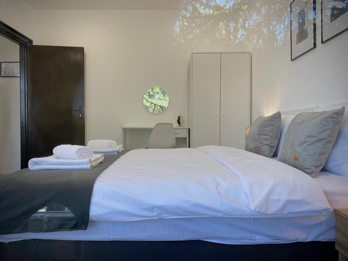 Hello Studios Budget Stays Free Parking & Wifi ستارا زاغورا المظهر الخارجي الصورة